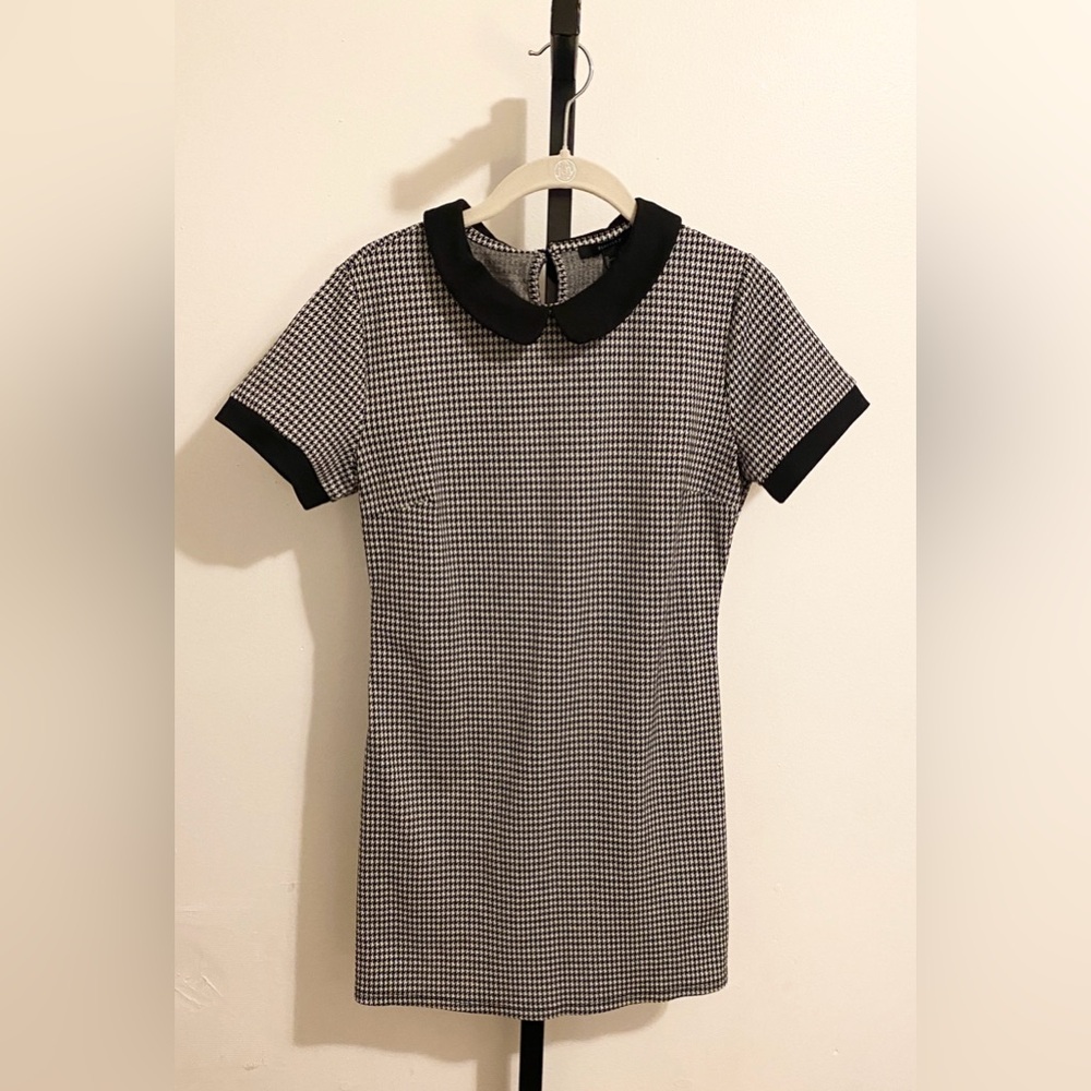 Forever 21 Houndstooth Peter Pan Collar Mini Dress Junior’s S